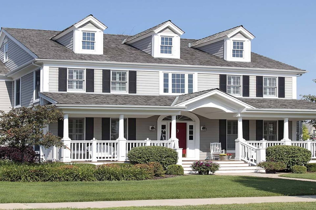 what to choose between primed james hardie siding vs pre-finished siding